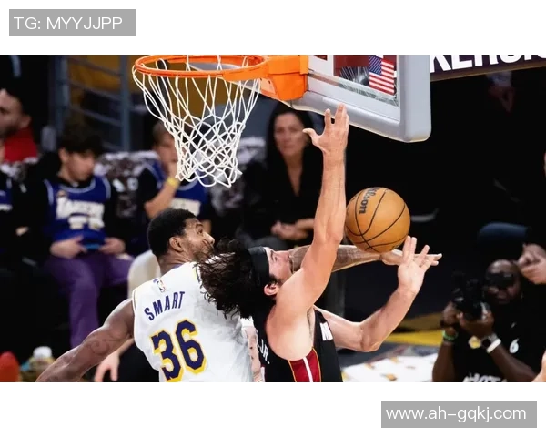 热火与魔术在NBA夏季联赛激战正酣新星球员表现引人瞩目